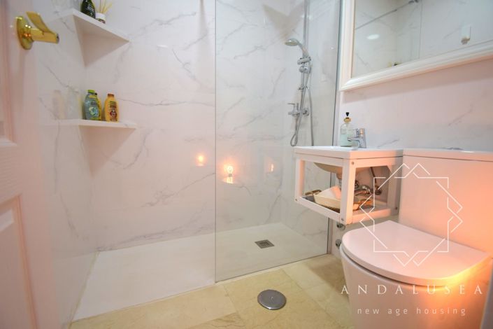 Image No.35-3 Bed Property for sale