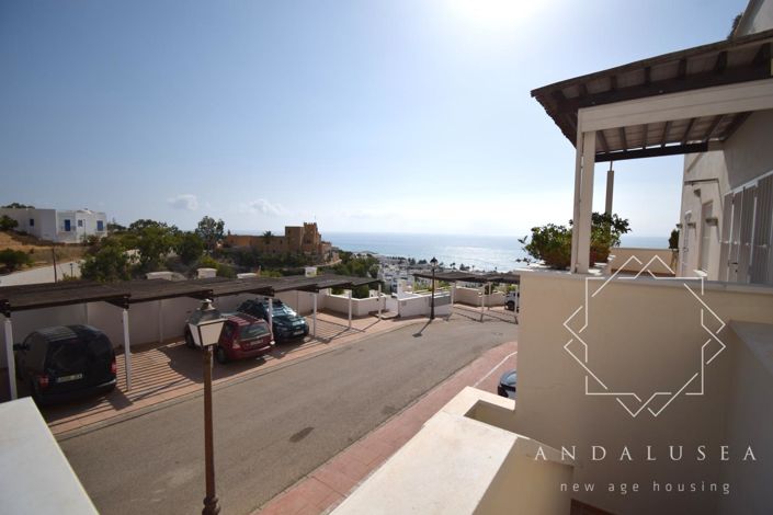 Image No.41-3 Bed Property for sale