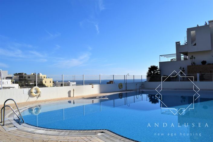 Image No.45-3 Bed Property for sale