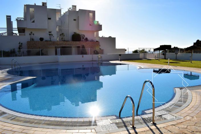 Image No.47-3 Bed Property for sale