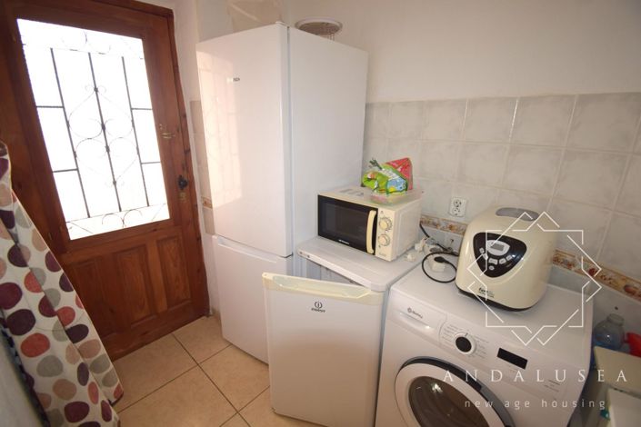 Image No.12-4 Bed Property for sale