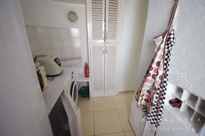 4282949-70b37265