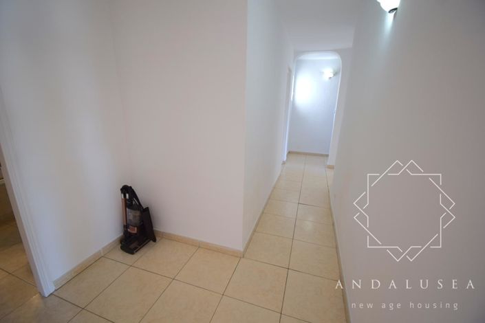 Image No.19-4 Bed Property for sale