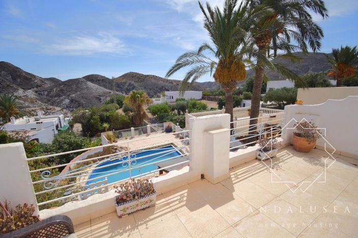 Image No.23-4 Bed Property for sale