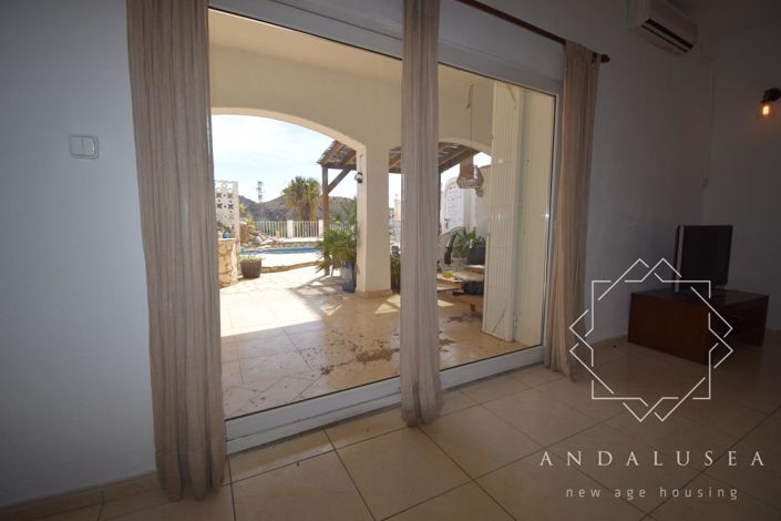 Image No.5-4 Bed Property for sale