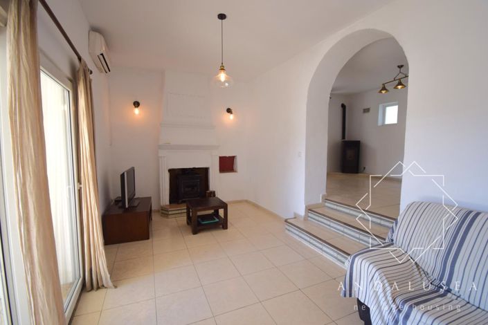 Image No.6-4 Bed Property for sale
