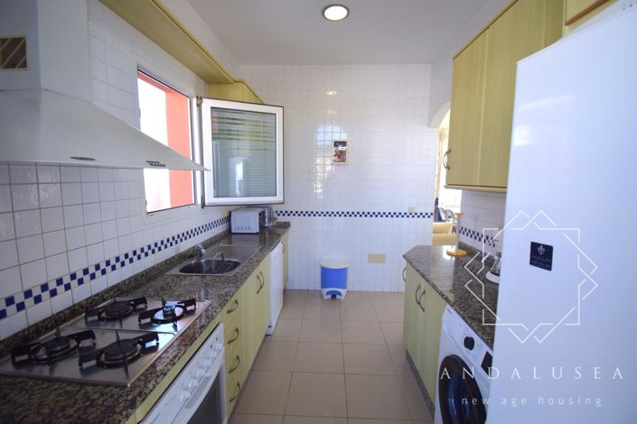 Image No.13-3 Bed Property for sale