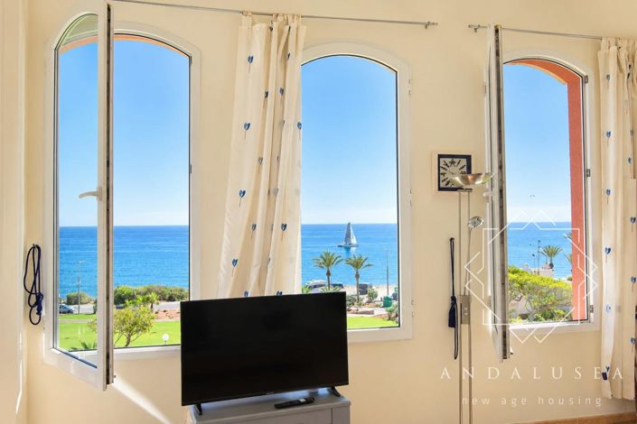 Image No.5-3 Bed Property for sale