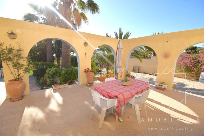 Image No.30-3 Bed Property for sale