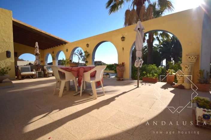 Image No.31-3 Bed Property for sale