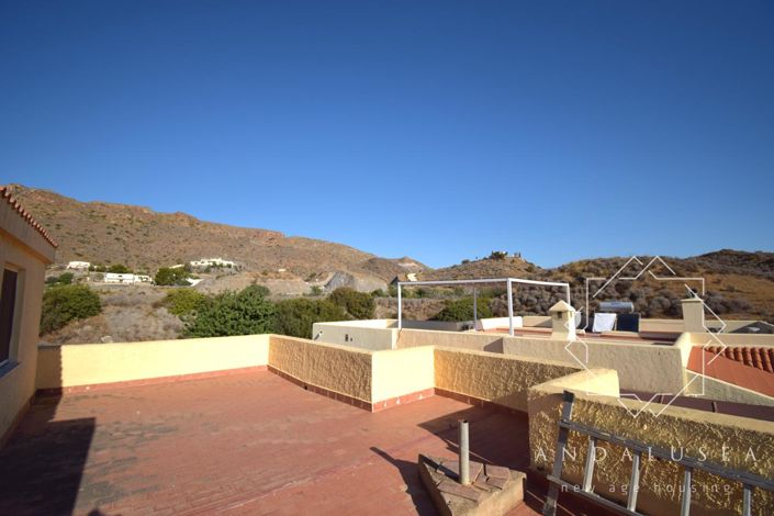 Image No.38-3 Bed Property for sale