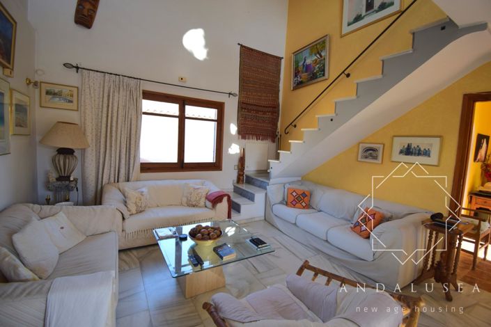 Image No.4-3 Bed Property for sale