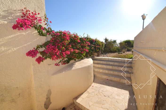 Image No.44-3 Bed Property for sale