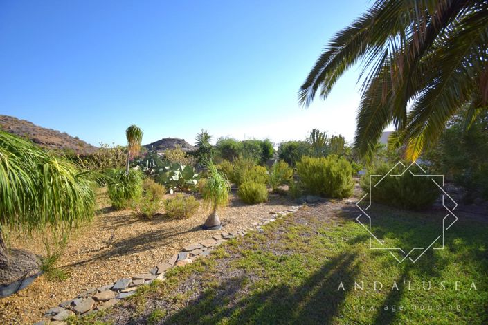 Image No.48-3 Bed Property for sale