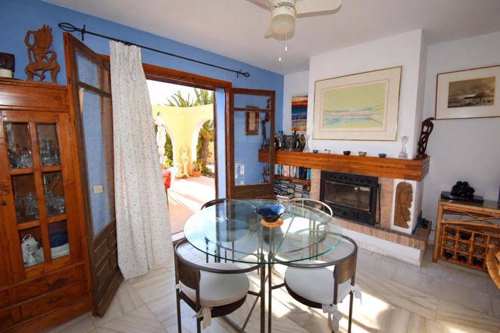 Image No.8-3 Bed Property for sale