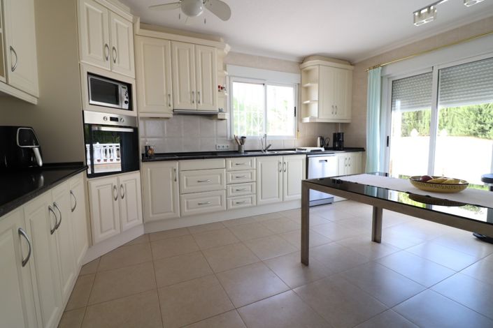 Image No.7-3 Bed Villa for sale