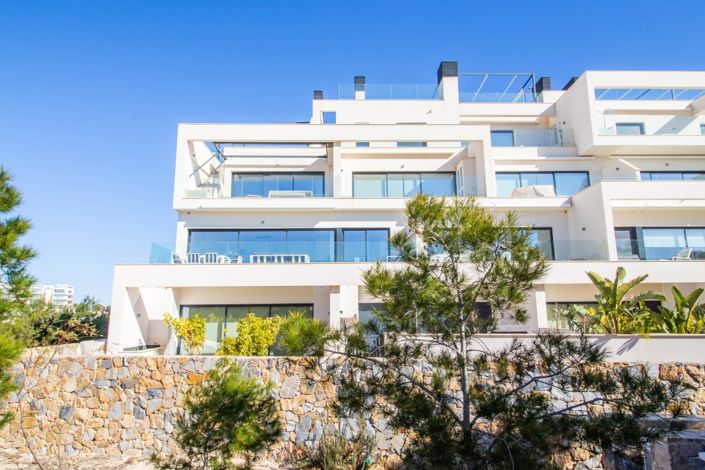 Image No.29-3 Bed Property for sale