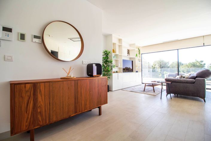 Image No.3-3 Bed Property for sale