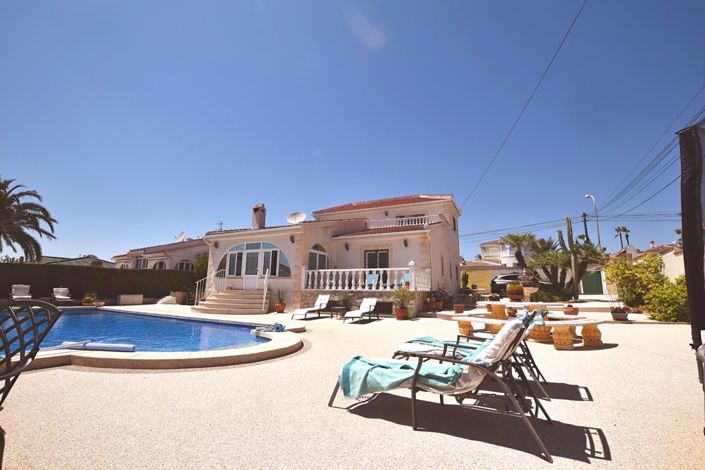 Image No.1-Villa de 4 chambres à vendre à Ciudad Quesada
