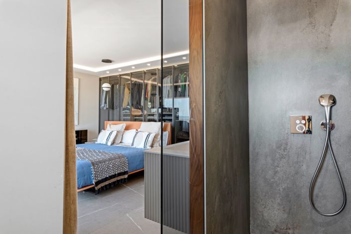 Image No.19-6 Bed Townhouse for sale