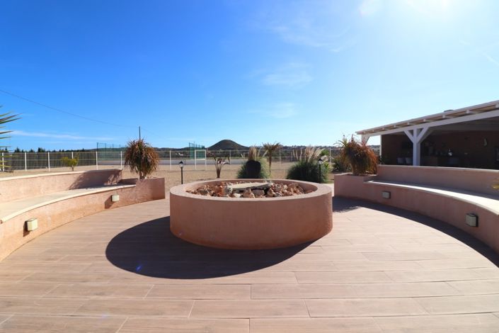 Image No.37-3 Bed Property for sale