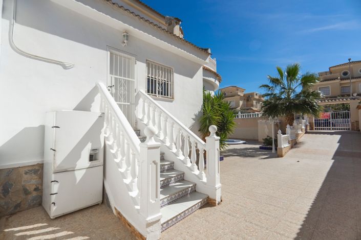 Image No.30-3 Bed Villa for sale