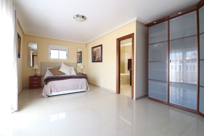 Image No.24-Villa de 6 chambres à vendre à La Marina