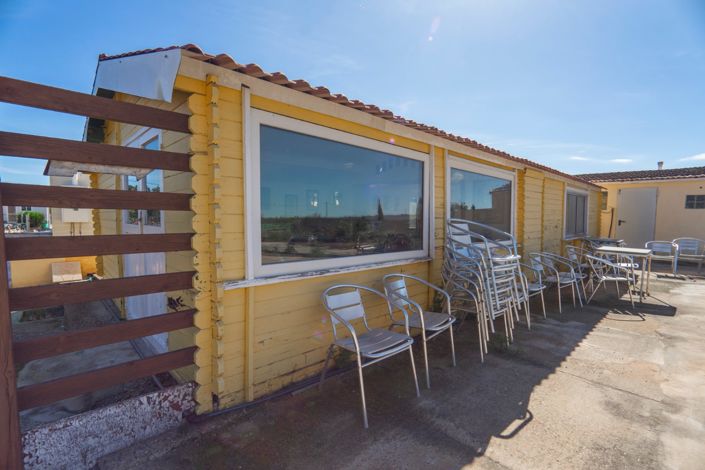 Image No.20-6 Bed Property for sale