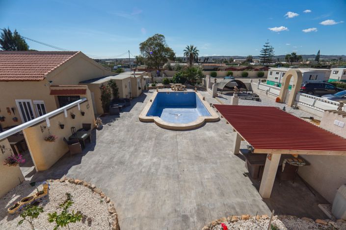 Image No.38-6 Bed Property for sale