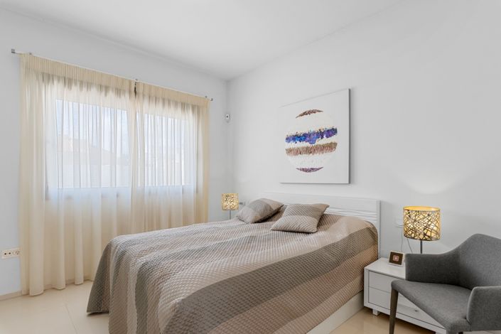 Image No.12-4 Bed Villa for sale