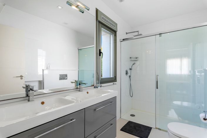 Image No.16-4 Bed Villa for sale