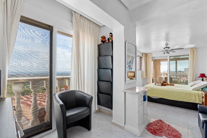 Image No.26-4 Bed Villa for sale