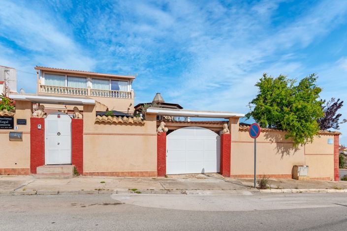 Image No.47-4 Bed Villa for sale