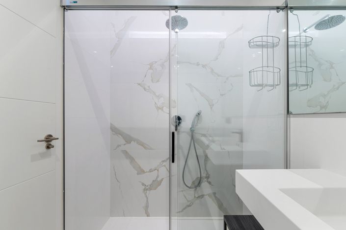 Image No.18-2 Bed Property for sale