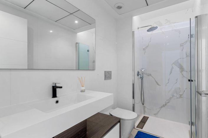 Image No.22-2 Bed Property for sale