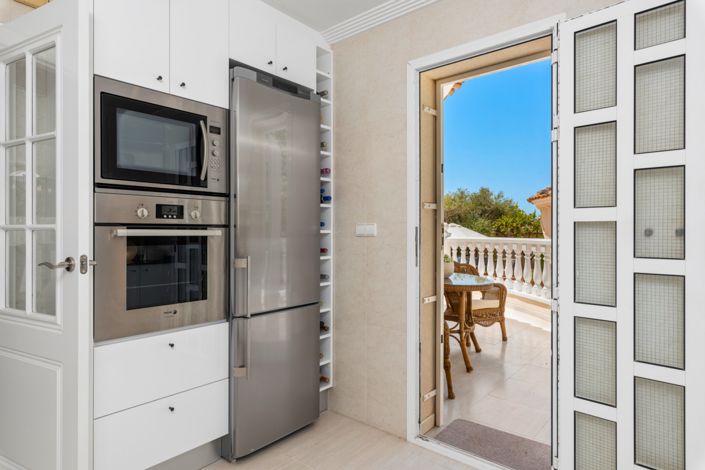 Image No.14-4 Bed Villa for sale