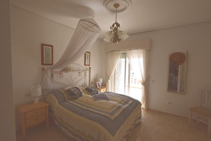 Image No.14-3 Bed Villa for sale