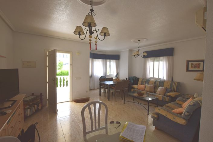 Image No.6-3 Bed Villa for sale