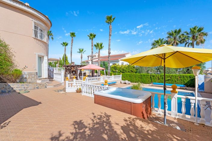 Image No.41-Villa de 5 chambres à vendre à Ciudad Quesada