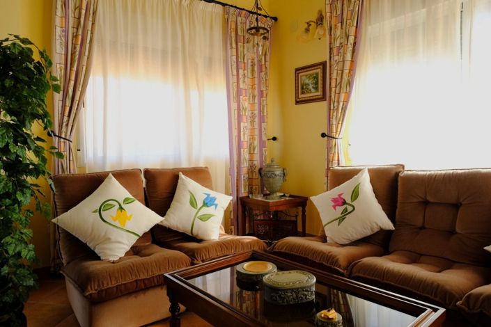 Image No.40-4 Bed Property for sale