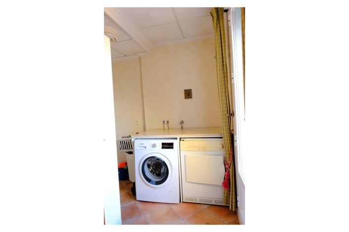 Image No.44-4 Bed Property for sale