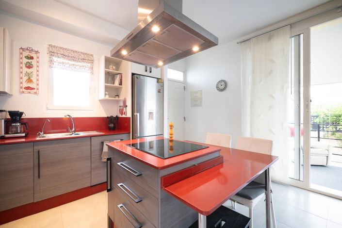 Image No.12-2 Bed Villa for sale