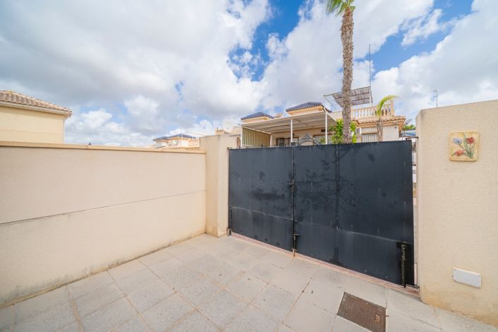 Image No.25-2 Bed Villa for sale