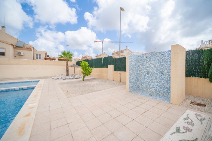 Image No.37-2 Bed Villa for sale