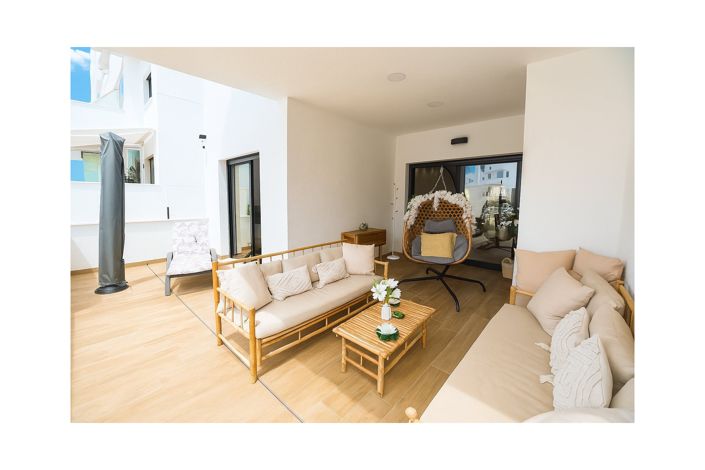 Image No.3-2 Bed Property for sale