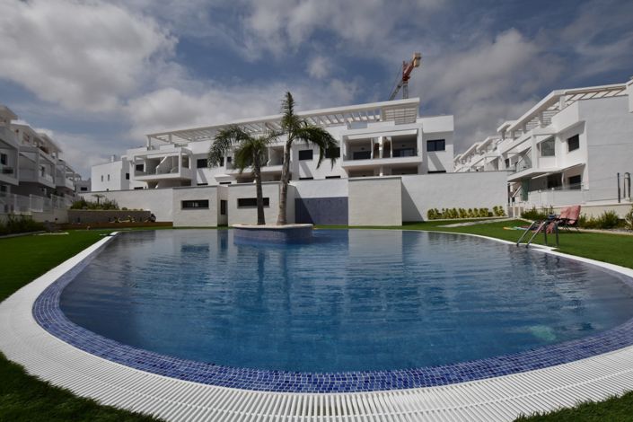 Image No.36-2 Bed Property for sale