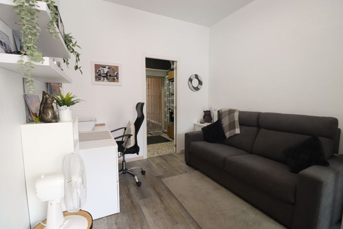 Image No.11-3 Bed Townhouse for sale