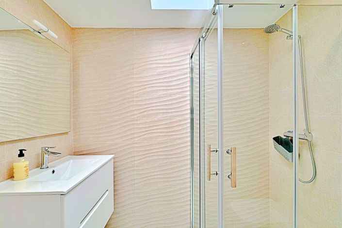 Image No.18-3 Bed Townhouse for sale