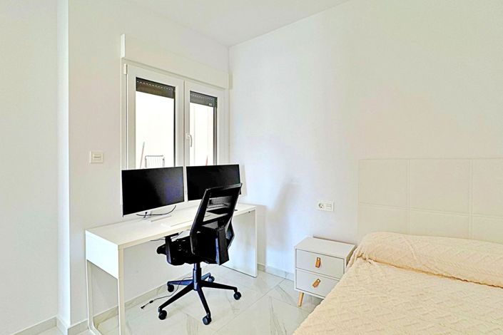 Image No.22-3 Bed Townhouse for sale