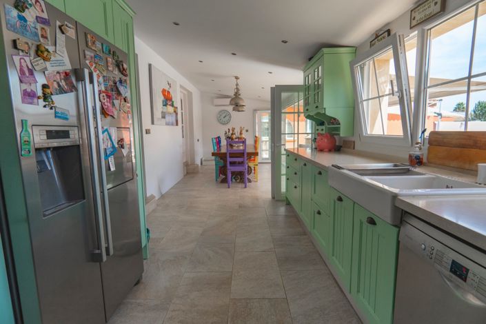 Image No.12-6 Bed Villa for sale